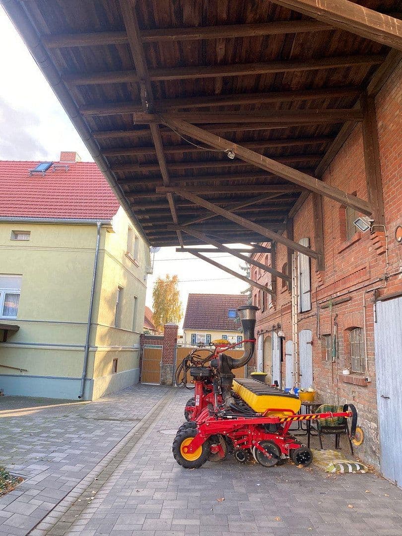 Prodej domu 260 m², pozemek 3.290 m², Nienburg (Saale), Sasko-Anhaltsko Prodej domu 260 m², pozemek 3.290 m², Nienburg (Saale), Sasko-Anhaltsko