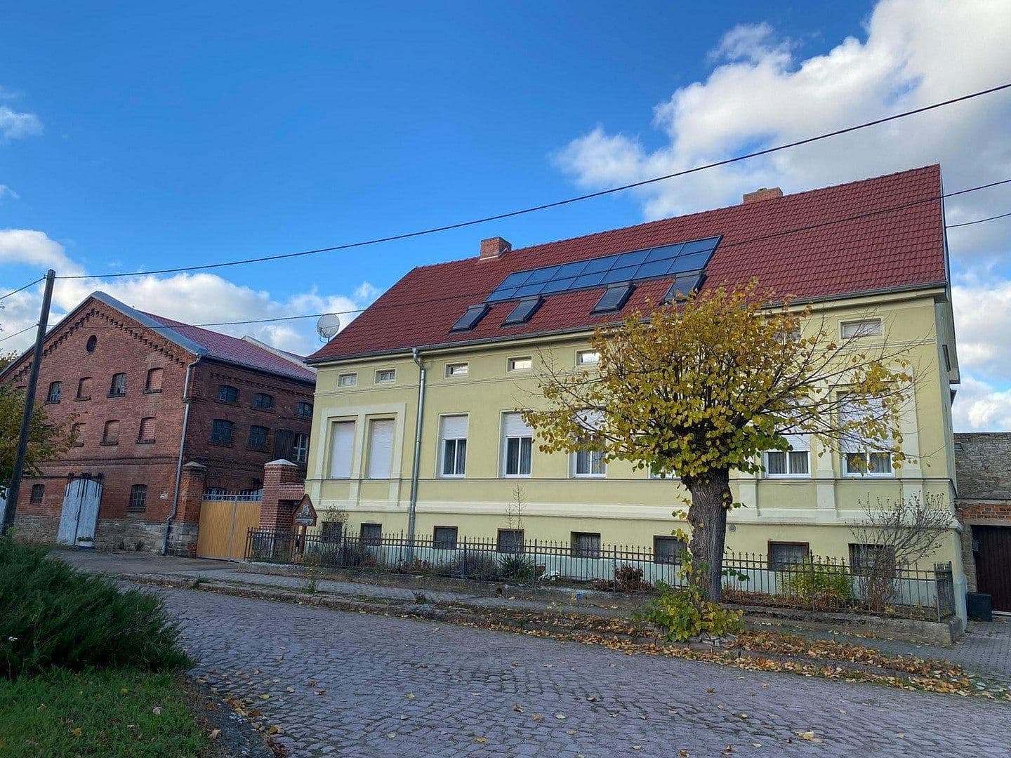 Prodej domu 260 m², pozemek 3.290 m², Nienburg (Saale), Sasko-Anhaltsko Prodej domu 260 m², pozemek 3.290 m², Nienburg (Saale), Sasko-Anhaltsko