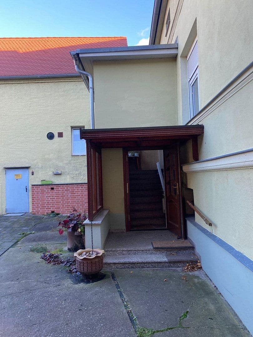 Prodej domu 260 m², pozemek 3.290 m², Nienburg (Saale), Sasko-Anhaltsko Prodej domu 260 m², pozemek 3.290 m², Nienburg (Saale), Sasko-Anhaltsko