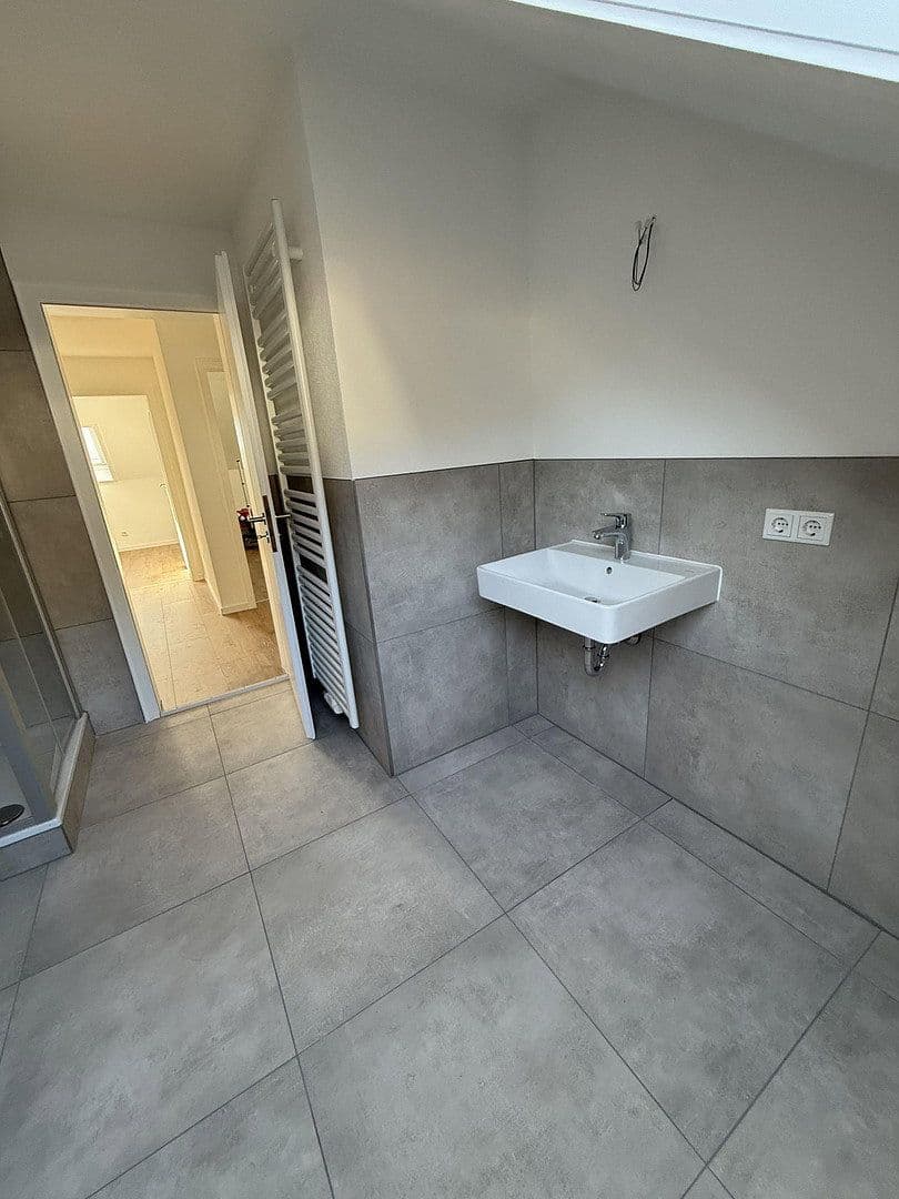 Pronájem bytu 3+1 77 m², Laudenbach, Bavorsko Pronájem bytu 3+1 77 m², Laudenbach, Bavorsko