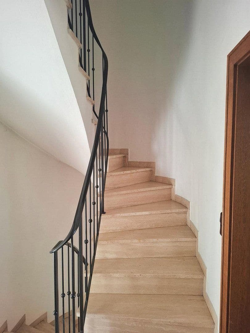 Prodej domu 140 m², pozemek 170 m², München, Bavorsko Prodej domu 140 m², pozemek 170 m², München, Bavorsko