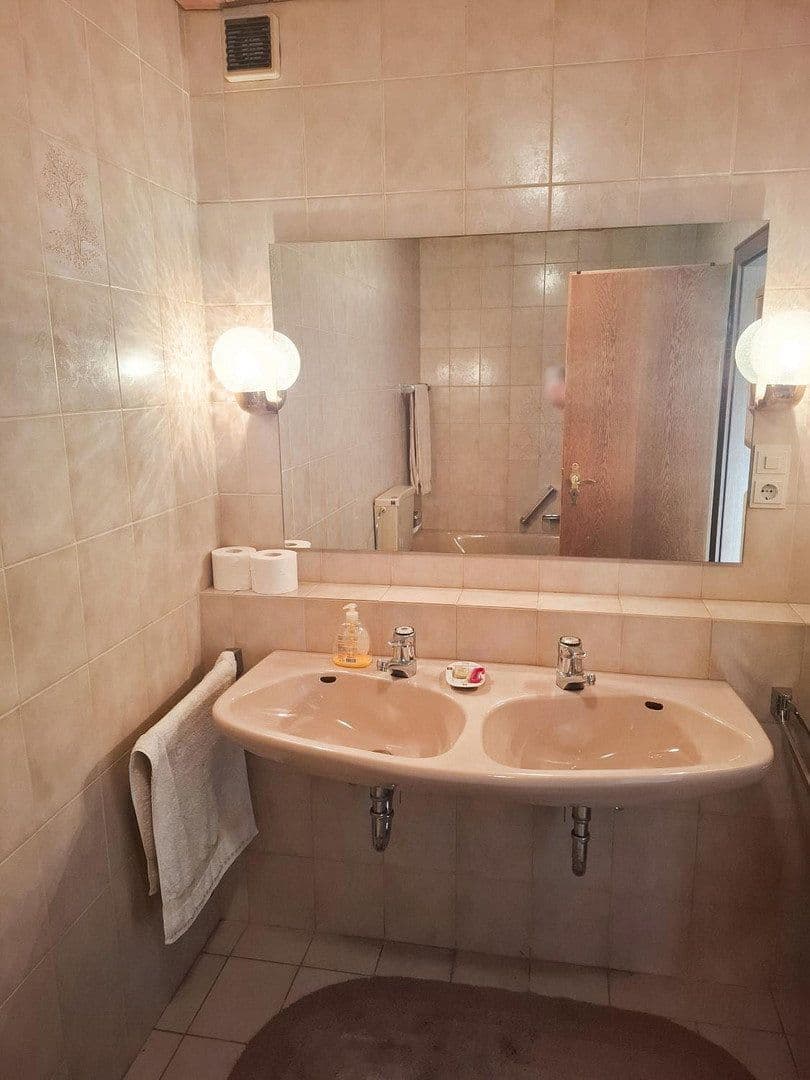 Prodej domu 140 m², pozemek 170 m², München, Bavorsko Prodej domu 140 m², pozemek 170 m², München, Bavorsko