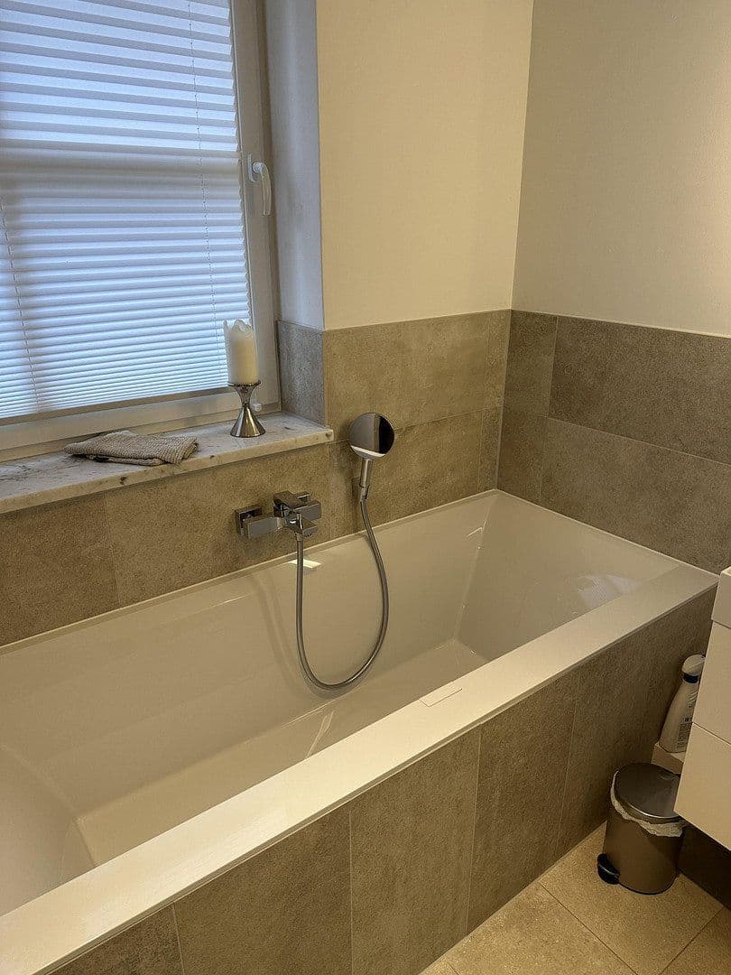 Pronájem bytu 3+1 118 m², Rellingen, Šlesvicko-Holštýnsko Pronájem bytu 3+1 118 m², Rellingen, Šlesvicko-Holštýnsko