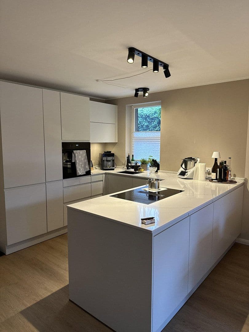 Pronájem bytu 3+1 118 m², Rellingen, Šlesvicko-Holštýnsko Pronájem bytu 3+1 118 m², Rellingen, Šlesvicko-Holštýnsko