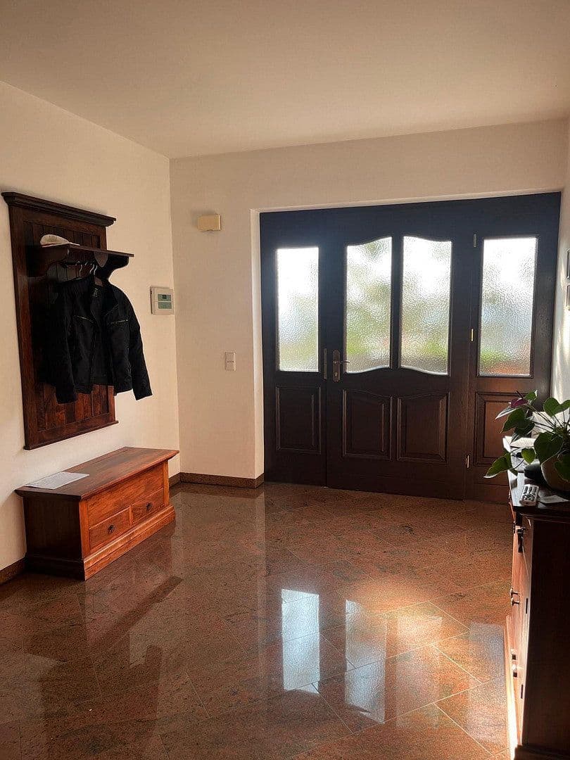 Prodej domu 206 m², pozemek 811 m², zur Heide 53, Naumburg (Saale), Sasko-Anhaltsko Prodej domu 206 m², pozemek 811 m², zur Heide 53, Naumburg (Saale), Sasko-Anhaltsko