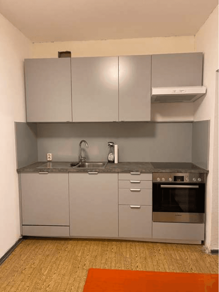 Prodej bytu 3+1 60 m², Berlin, Berlín Prodej bytu 3+1 60 m², Berlin, Berlín