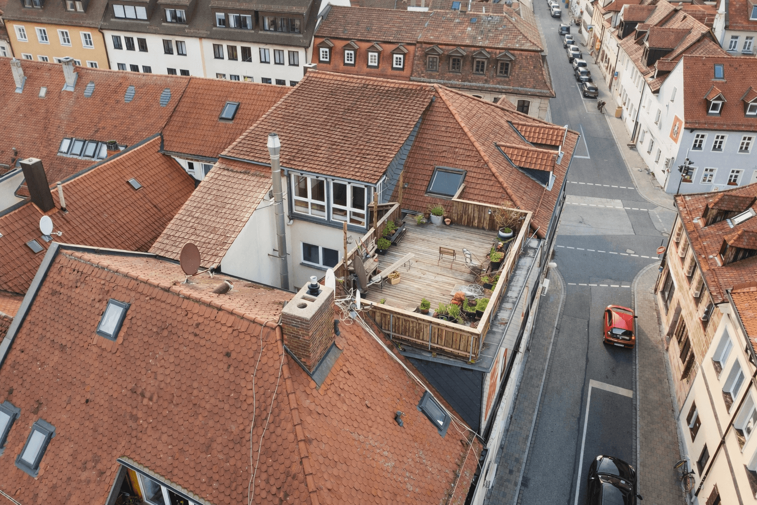 Pronájem bytu 4+1 151 m², Westliche Stadtmauerstraße 64, Erlangen, Bavorsko Pronájem bytu 4+1 151 m², Westliche Stadtmauerstraße 64, Erlangen, Bavorsko