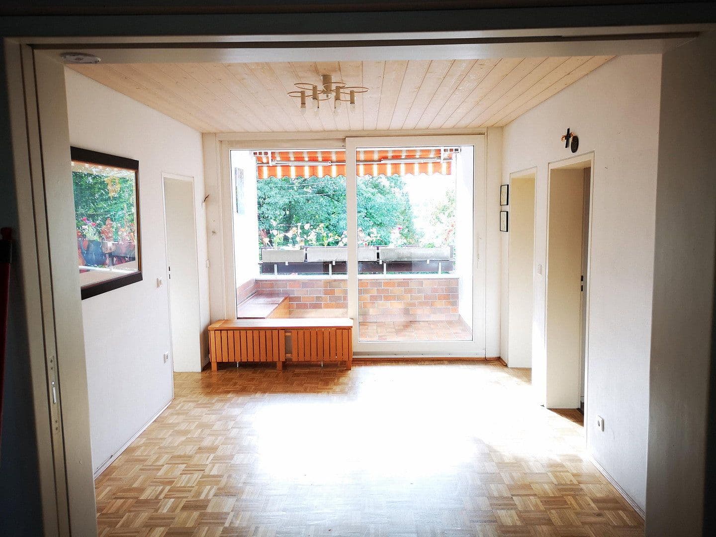 Prodej bytu 4+kk 89 m², Europaring 9, Köln, Severní Porýní-Vestfálsko Prodej bytu 4+kk 89 m², Europaring 9, Köln, Severní Porýní-Vestfálsko