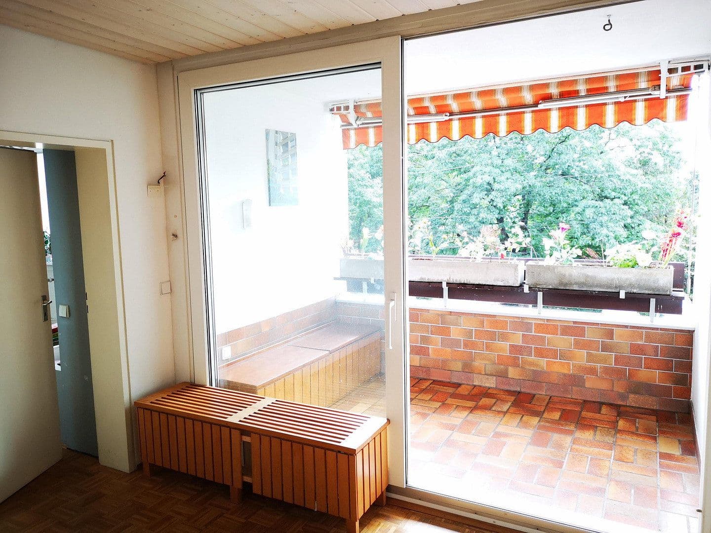 Prodej bytu 4+kk 89 m², Europaring 9, Köln, Severní Porýní-Vestfálsko Prodej bytu 4+kk 89 m², Europaring 9, Köln, Severní Porýní-Vestfálsko