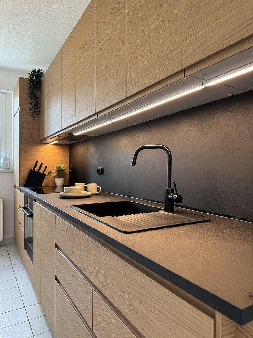 Pronájem bytu 2+1 58 m², Bahnhofstraße 3, Berlin, Berlín Pronájem bytu 2+1 58 m², Bahnhofstraße 3, Berlin, Berlín