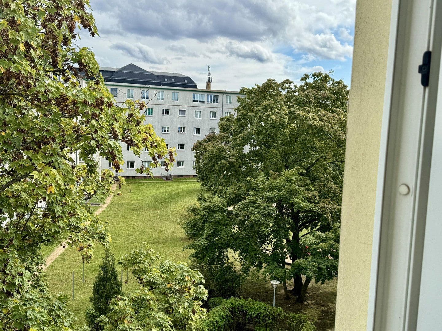 Pronájem bytu 2+1 58 m², Bahnhofstraße 3, Berlin, Berlín Pronájem bytu 2+1 58 m², Bahnhofstraße 3, Berlin, Berlín