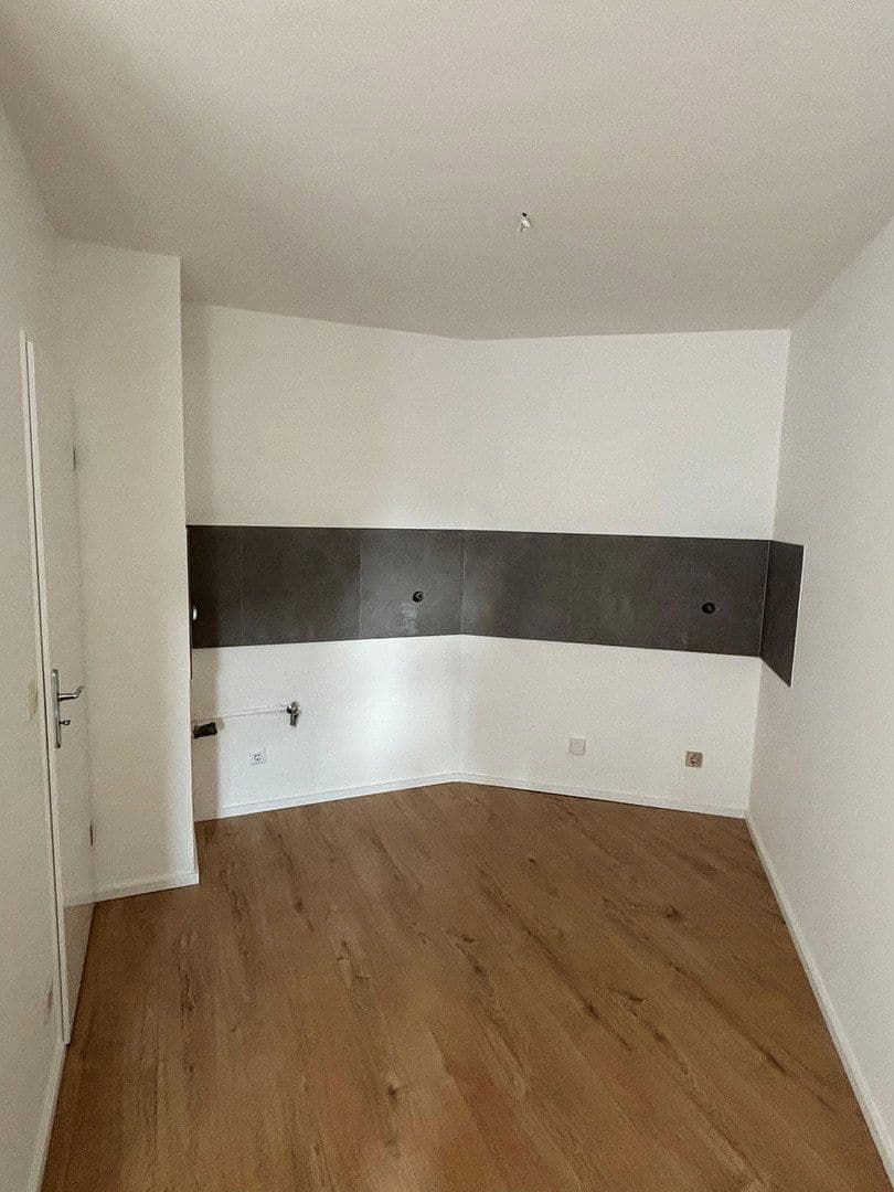 Pronájem bytu 1+1 34 m², Kaarster Straße 230C, Neuss, Severní Porýní-Vestfálsko Pronájem bytu 1+1 34 m², Kaarster Straße 230C, Neuss, Severní Porýní-Vestfálsko