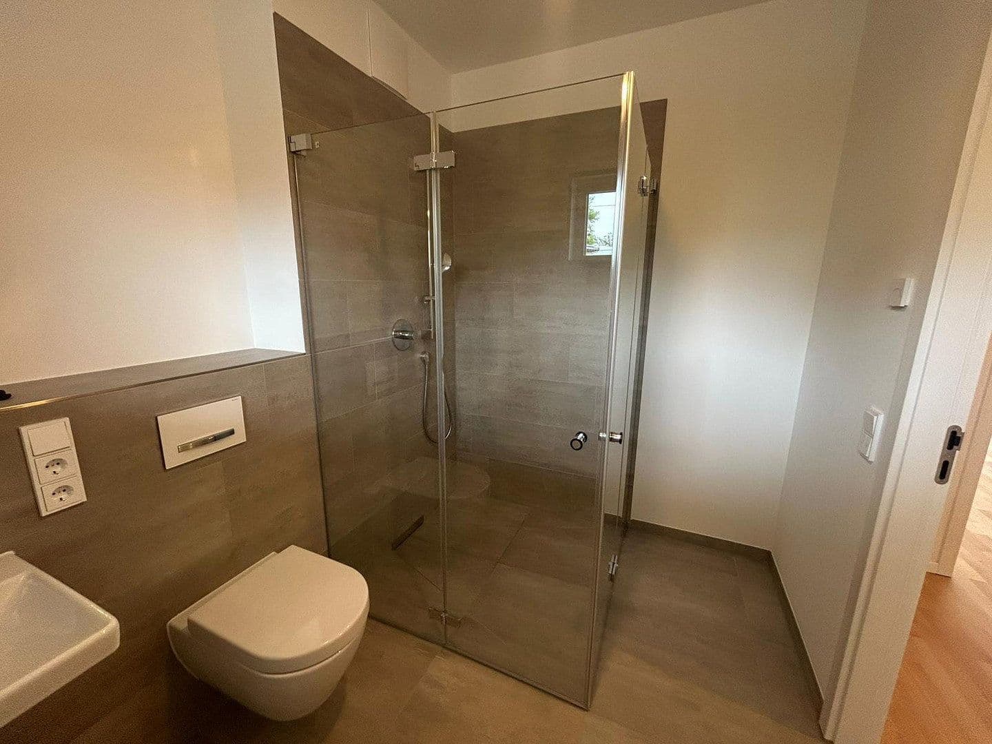 Pronájem bytu 2+1 60 m², Regattastraße 9, Berlin, Berlín Pronájem bytu 2+1 60 m², Regattastraße 9, Berlin, Berlín