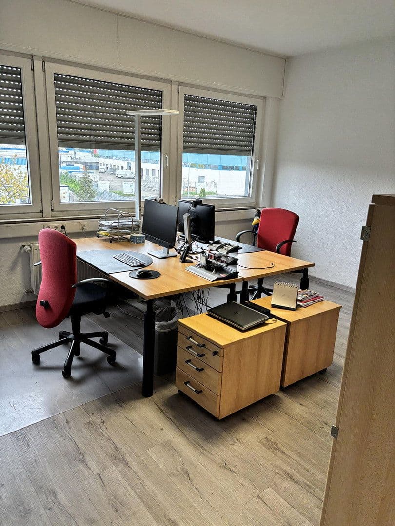 Pronájem kanceláře 111 m², Harpener Feld 33, Bochum, Severní Porýní-Vestfálsko Pronájem kanceláře 111 m², Harpener Feld 33, Bochum, Severní Porýní-Vestfálsko