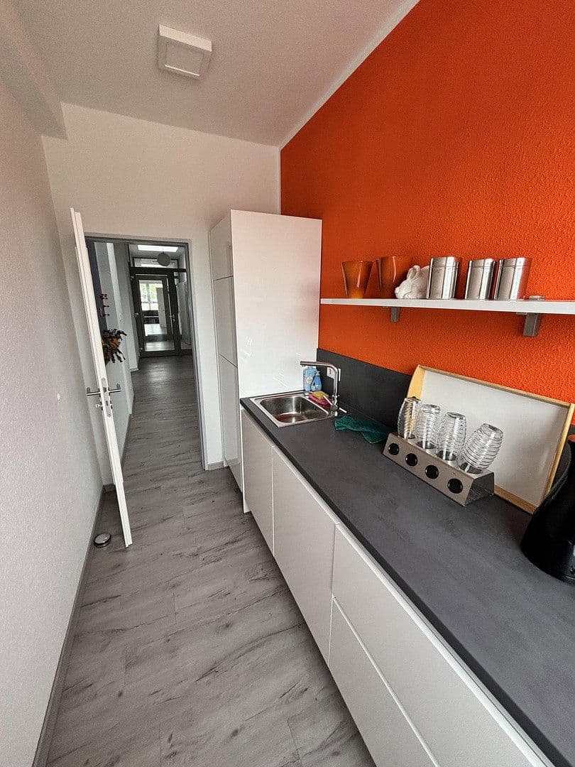 Pronájem kanceláře 111 m², Harpener Feld 33, Bochum, Severní Porýní-Vestfálsko Pronájem kanceláře 111 m², Harpener Feld 33, Bochum, Severní Porýní-Vestfálsko