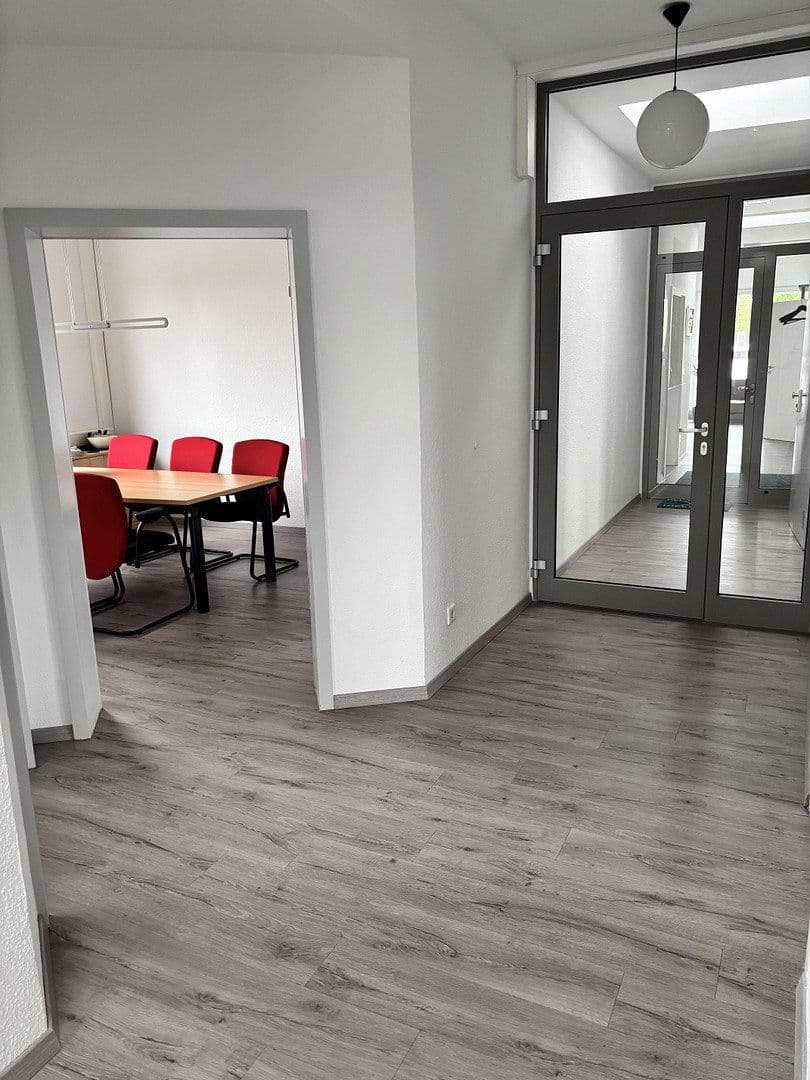 Pronájem kanceláře 111 m², Harpener Feld 33, Bochum, Severní Porýní-Vestfálsko Pronájem kanceláře 111 m², Harpener Feld 33, Bochum, Severní Porýní-Vestfálsko