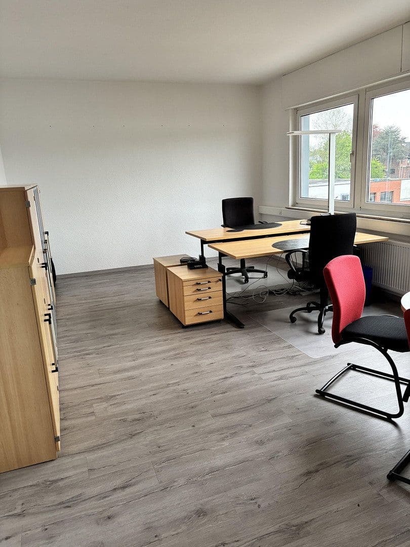 Pronájem kanceláře 111 m², Harpener Feld 33, Bochum, Severní Porýní-Vestfálsko Pronájem kanceláře 111 m², Harpener Feld 33, Bochum, Severní Porýní-Vestfálsko