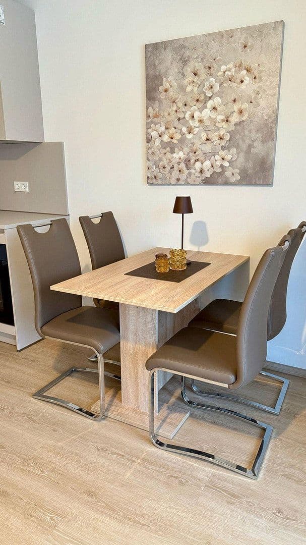 Pronájem bytu 1+kk 43 m², Langenzenn, Bavorsko Pronájem bytu 1+kk 43 m², Langenzenn, Bavorsko