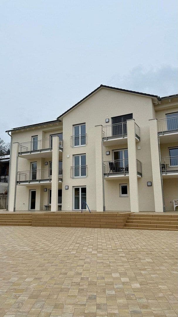 Pronájem bytu 1+kk 43 m², Langenzenn, Bavorsko Pronájem bytu 1+kk 43 m², Langenzenn, Bavorsko