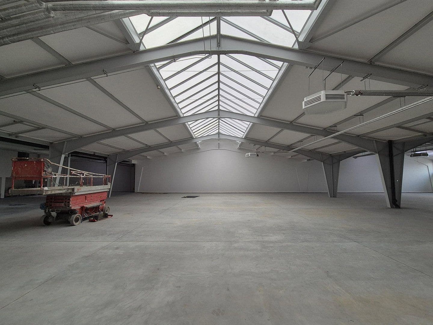 Pronájem nebytového prostoru 10.000 m², Bosenheimer Straße 280, Bad Kreuznach, Porýní-Falc Pronájem nebytového prostoru 10.000 m², Bosenheimer Straße 280, Bad Kreuznach, Porýní-Falc