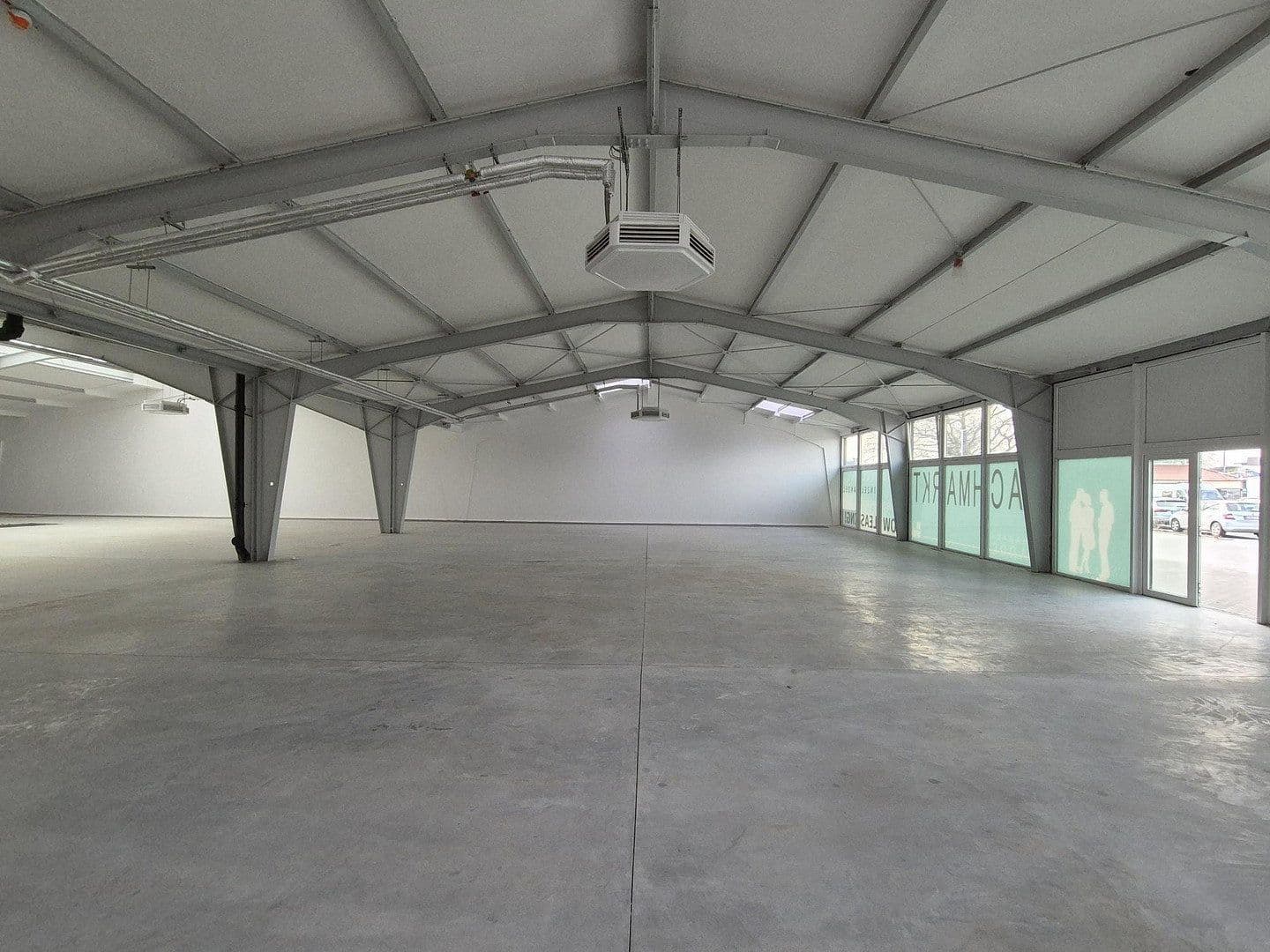 Pronájem nebytového prostoru 10.000 m², Bosenheimer Straße 280, Bad Kreuznach, Porýní-Falc Pronájem nebytového prostoru 10.000 m², Bosenheimer Straße 280, Bad Kreuznach, Porýní-Falc