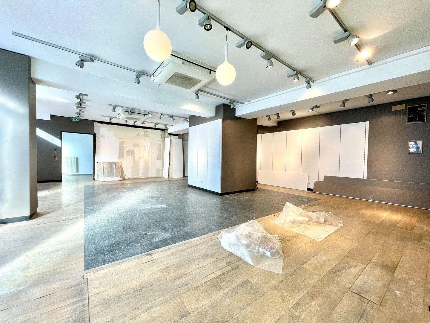 Pronájem nebytového prostoru 101 m², Zweibrückenstrasse 3, München, Bavorsko Pronájem nebytového prostoru 101 m², Zweibrückenstrasse 3, München, Bavorsko