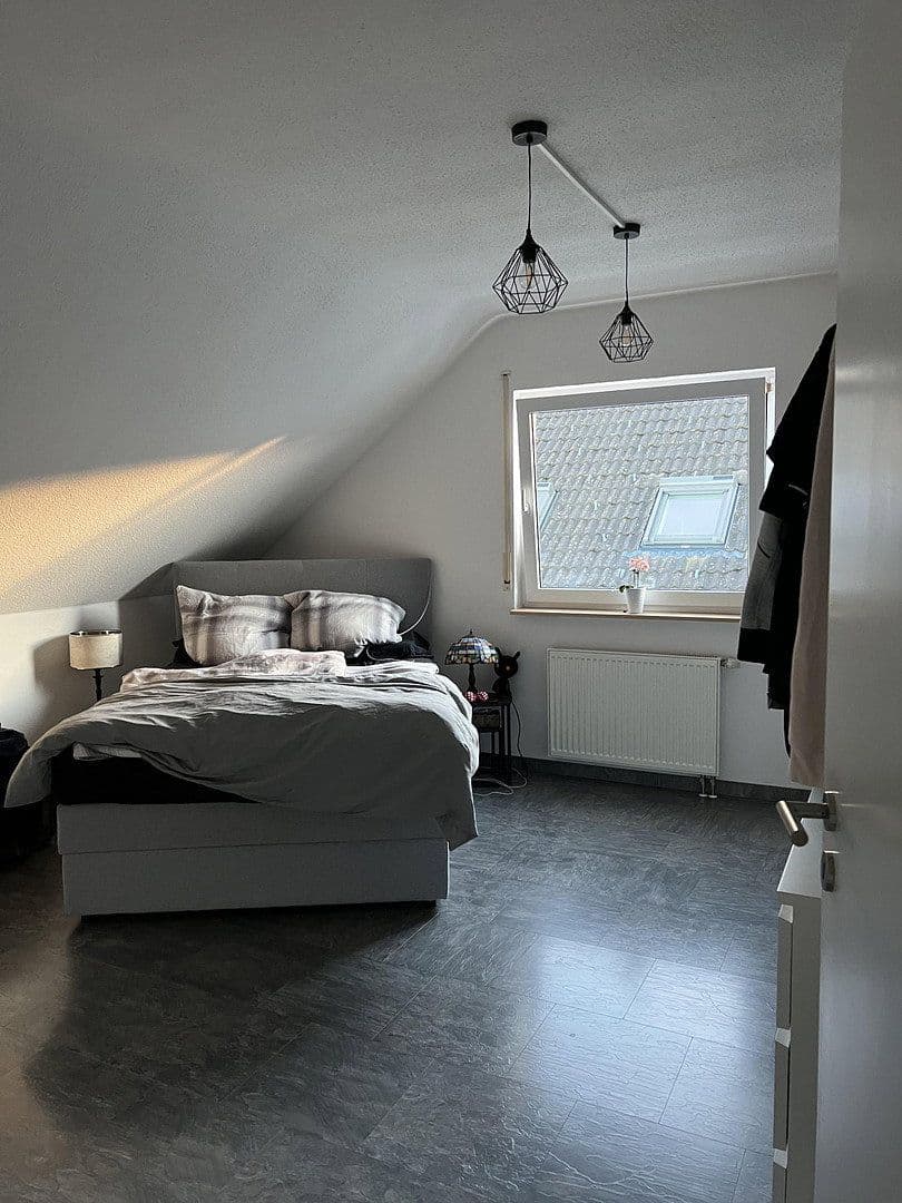 Prodej domu 176 m², pozemek 551 m², Am Schwefelgraben 3, Mühlhausen-Ehingen, Bádensko-Württembersko Prodej domu 176 m², pozemek 551 m², Am Schwefelgraben 3, Mühlhausen-Ehingen, Bádensko-Württembersko