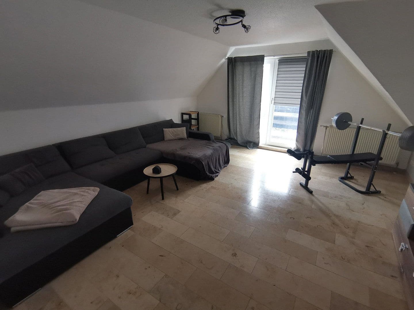 Pronájem bytu 4+1 97 m², Schleswiger Straße 38 a, Heide, Šlesvicko-Holštýnsko Pronájem bytu 4+1 97 m², Schleswiger Straße 38 a, Heide, Šlesvicko-Holštýnsko