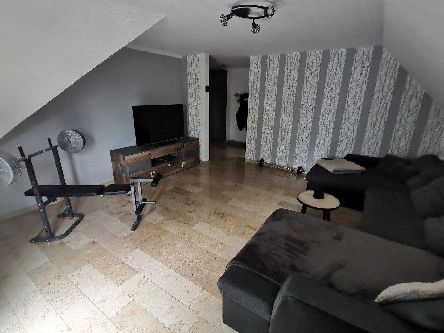 Pronájem bytu 4+1 97 m², Schleswiger Straße 38 a, Heide, Šlesvicko-Holštýnsko Pronájem bytu 4+1 97 m², Schleswiger Straße 38 a, Heide, Šlesvicko-Holštýnsko