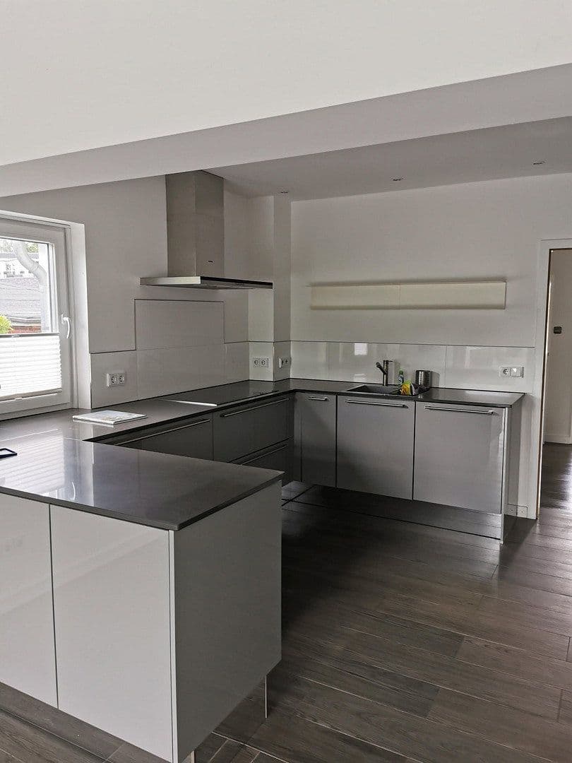 Pronájem domu 180 m², pozemek 1.000 m², Hamburg, Hamburg Pronájem domu 180 m², pozemek 1.000 m², Hamburg, Hamburg