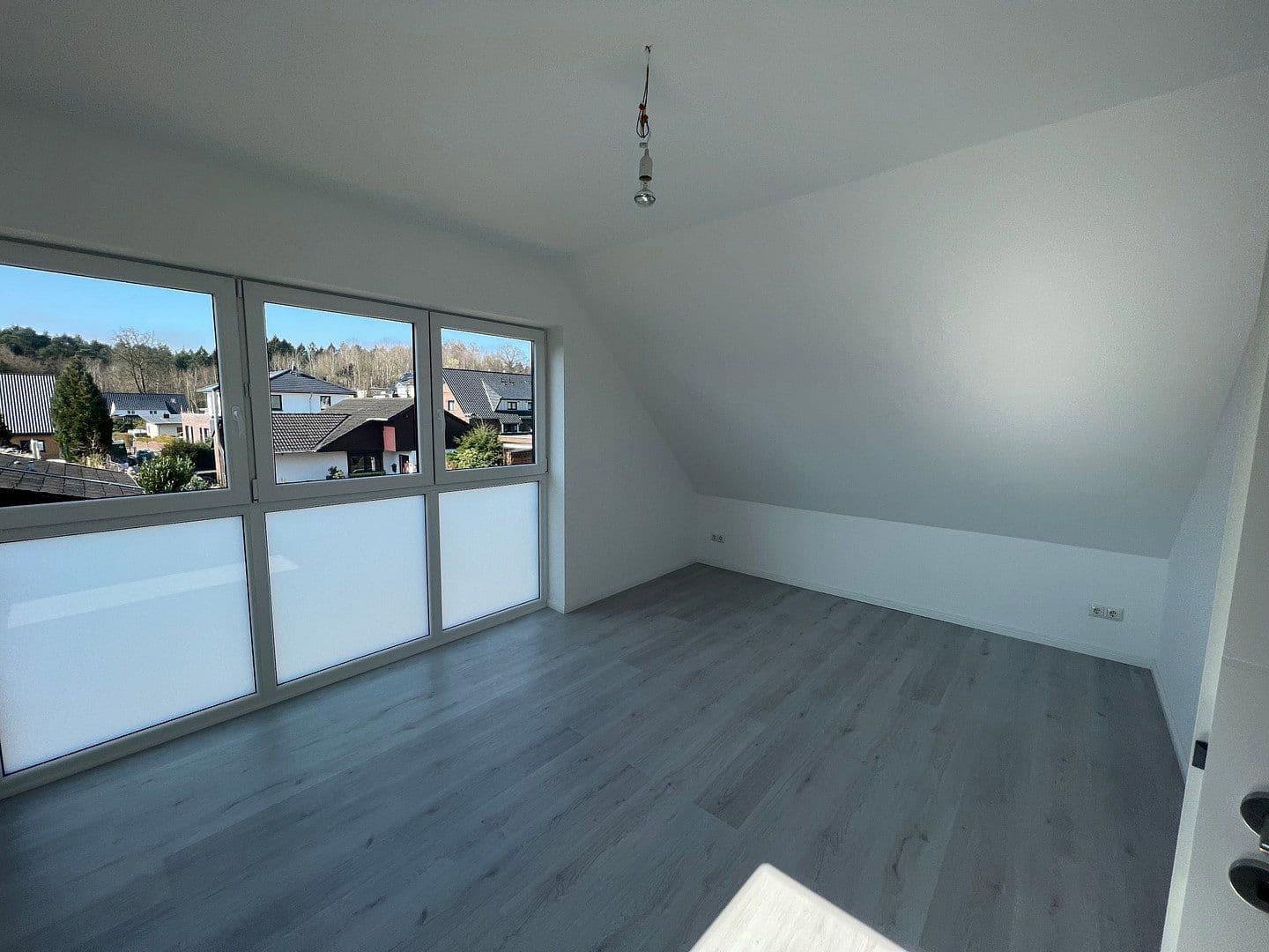 Pronájem domu 115 m², pozemek 346 m², Hamburg, Hamburg Pronájem domu 115 m², pozemek 346 m², Hamburg, Hamburg