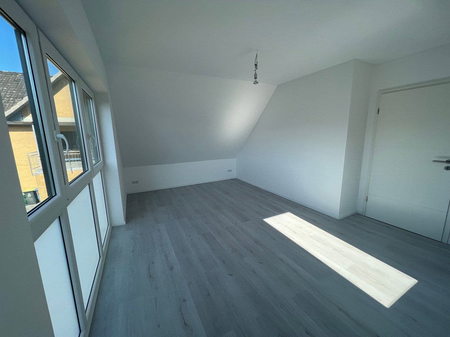 Pronájem domu 115 m², pozemek 346 m², Hamburg, Hamburg Pronájem domu 115 m², pozemek 346 m², Hamburg, Hamburg