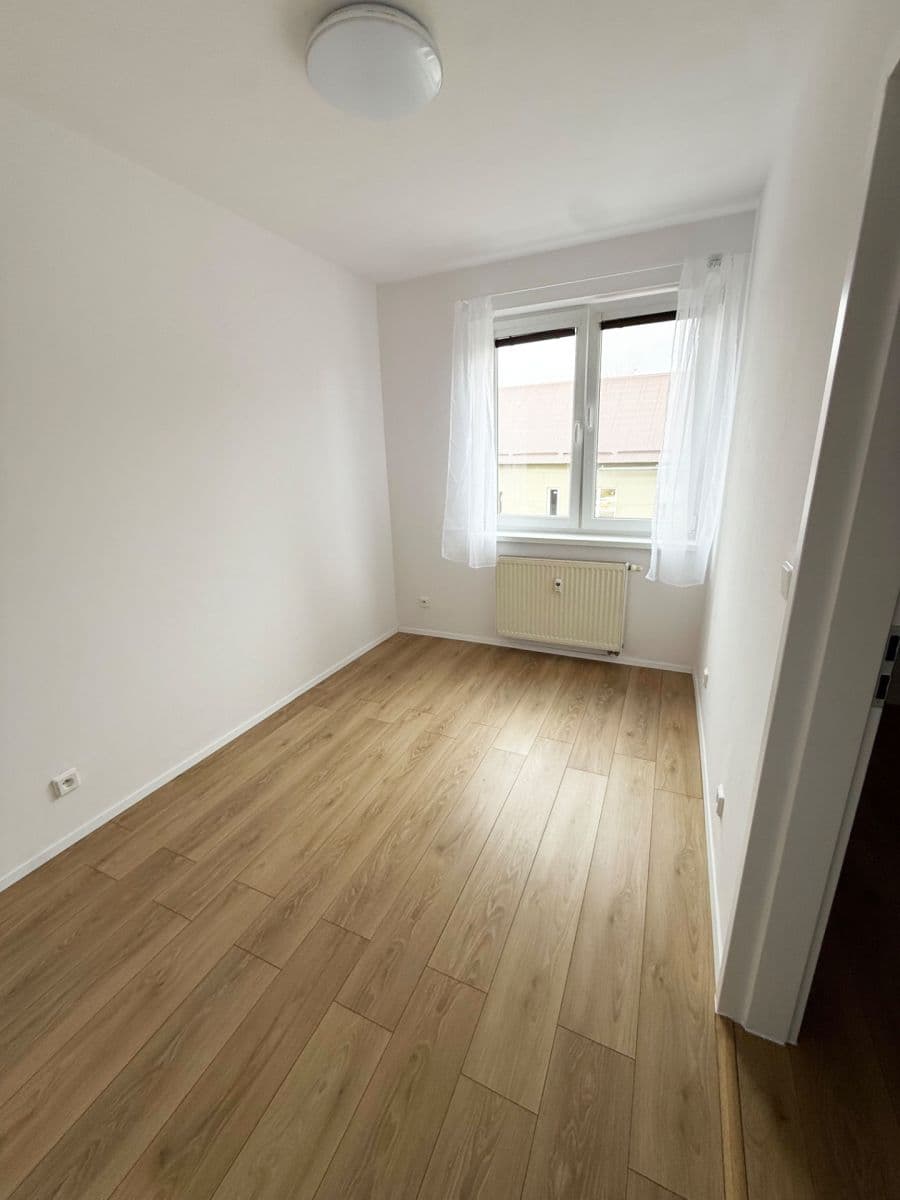 Prodej bytu 2+kk 40 m², Polní, Český Těšín, Moravskoslezský kraj Prodej bytu 2+kk 40 m², Polní, Český Těšín, Moravskoslezský kraj