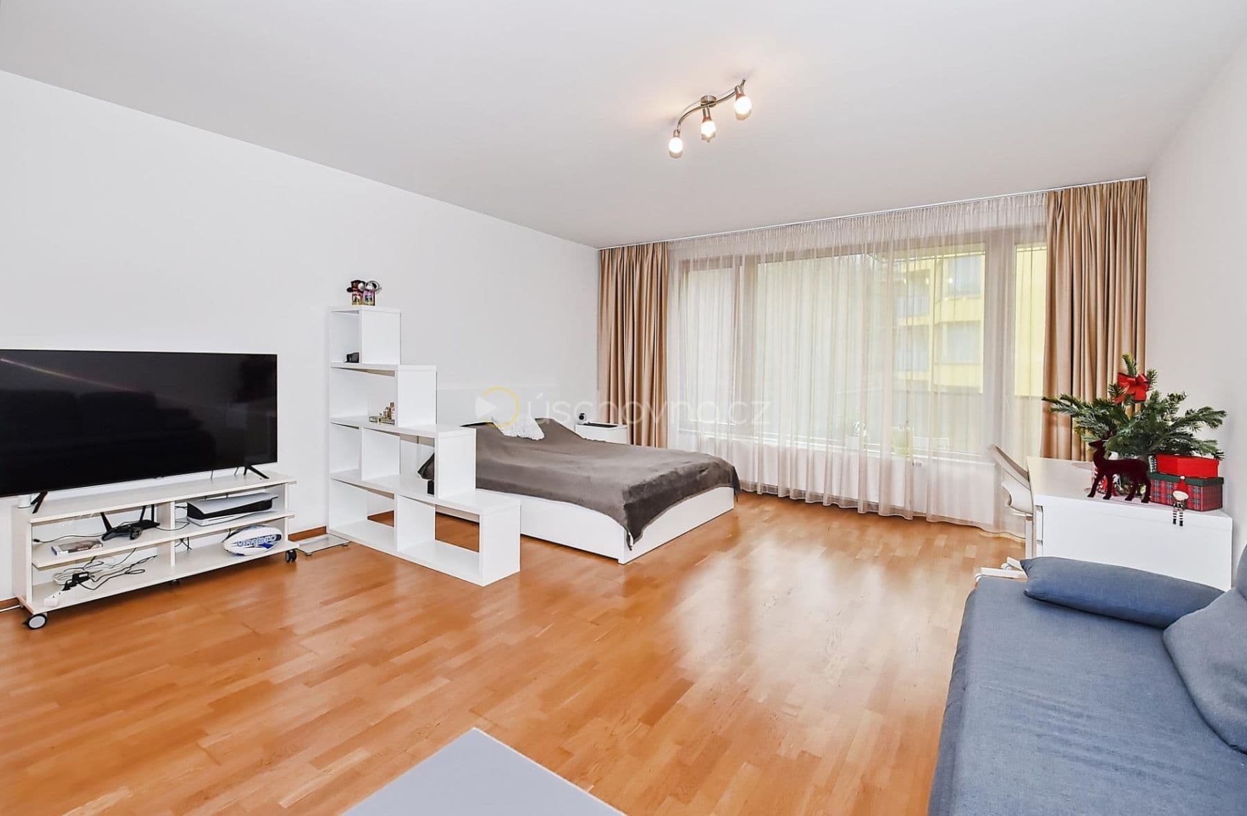 Prodej bytu 1+kk 46 m², Jeseniova, Praha, Praha Prodej bytu 1+kk 46 m², Jeseniova, Praha, Praha