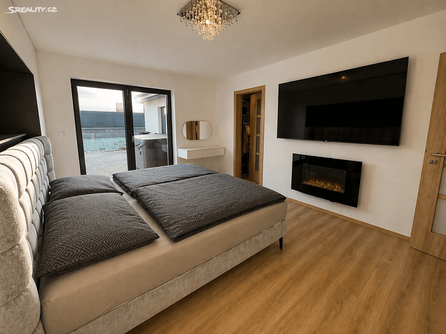 Prodej domu 159 m², pozemek 835 m², Pomněnková, Mukařov, Středočeský kraj Prodej domu 159 m², pozemek 835 m², Pomněnková, Mukařov, Středočeský kraj