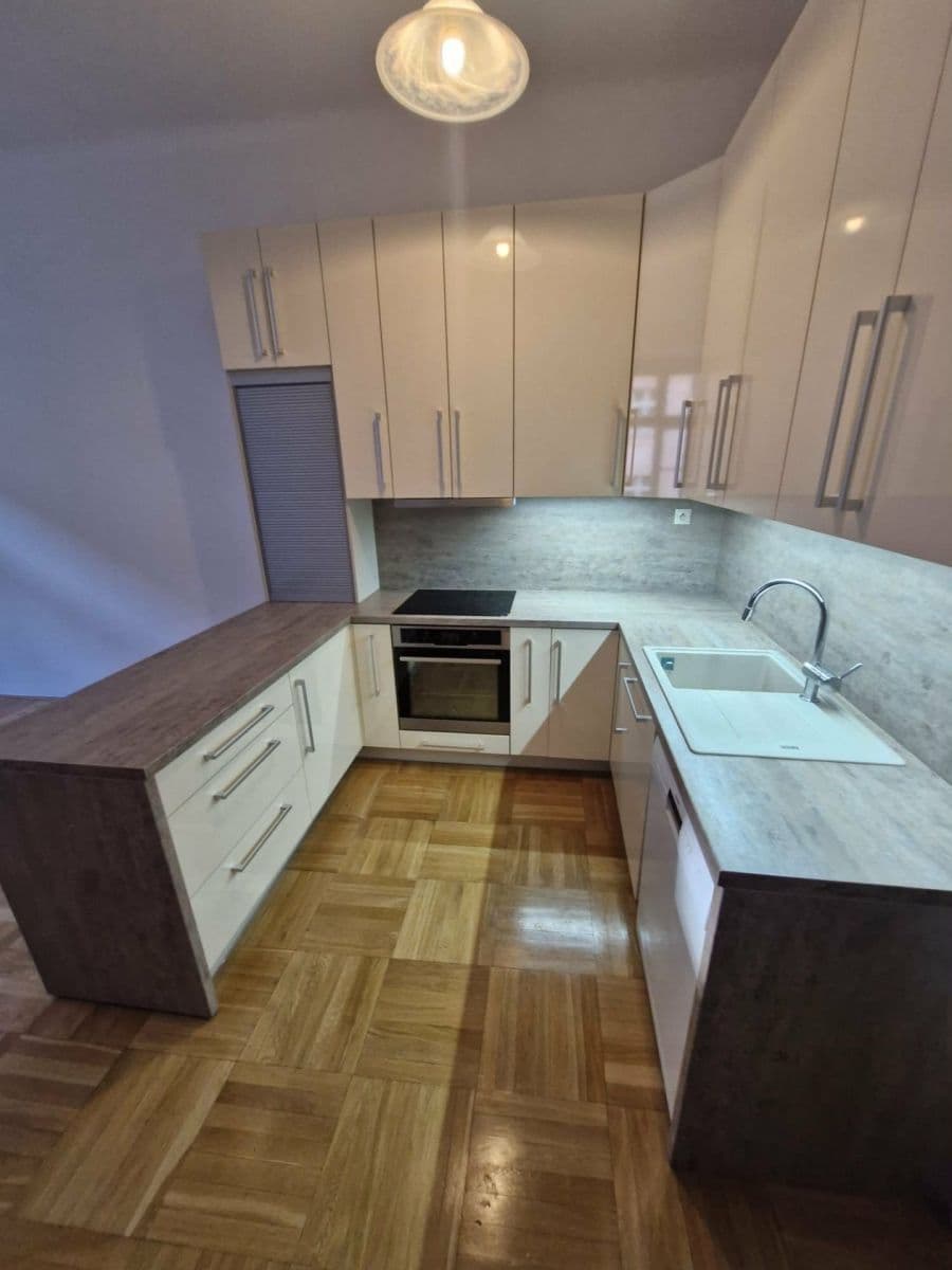 Pronájem bytu 3+kk 85 m², Podskalská, Praha, Praha Pronájem bytu 3+kk 85 m², Podskalská, Praha, Praha