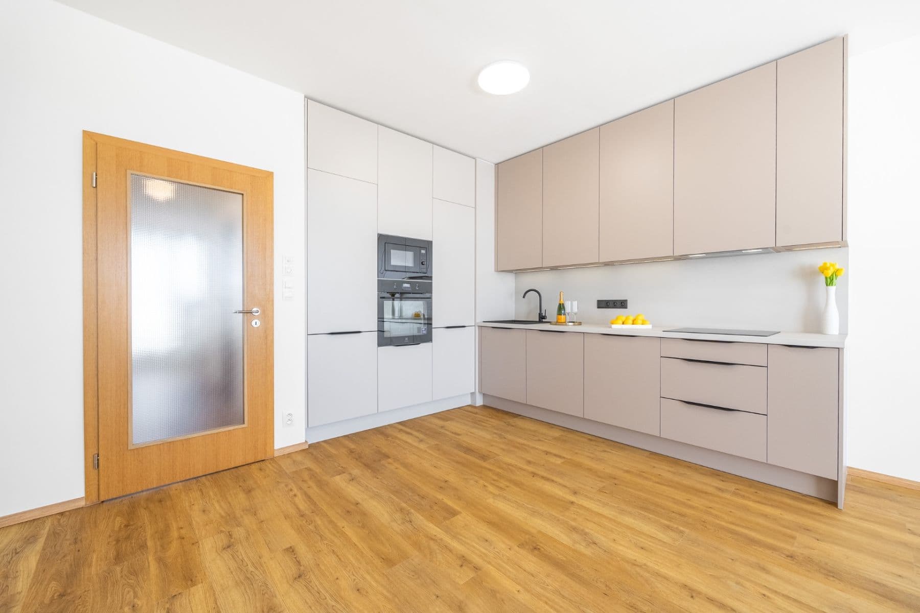 Prodej bytu 3+kk 89 m², Sazovická, Praha, Praha Prodej bytu 3+kk 89 m², Sazovická, Praha, Praha