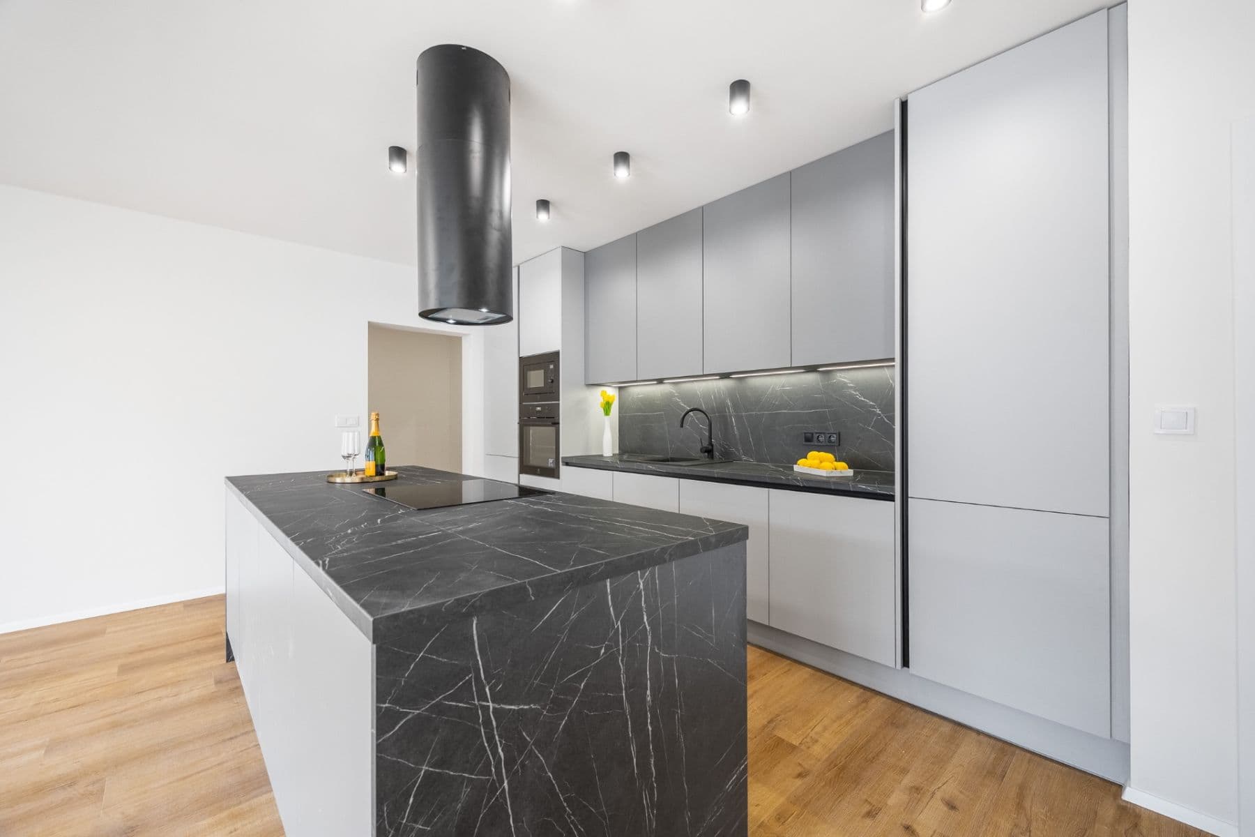 Prodej bytu 4+kk 111 m², Velká skála, Praha, Praha Prodej bytu 4+kk 111 m², Velká skála, Praha, Praha