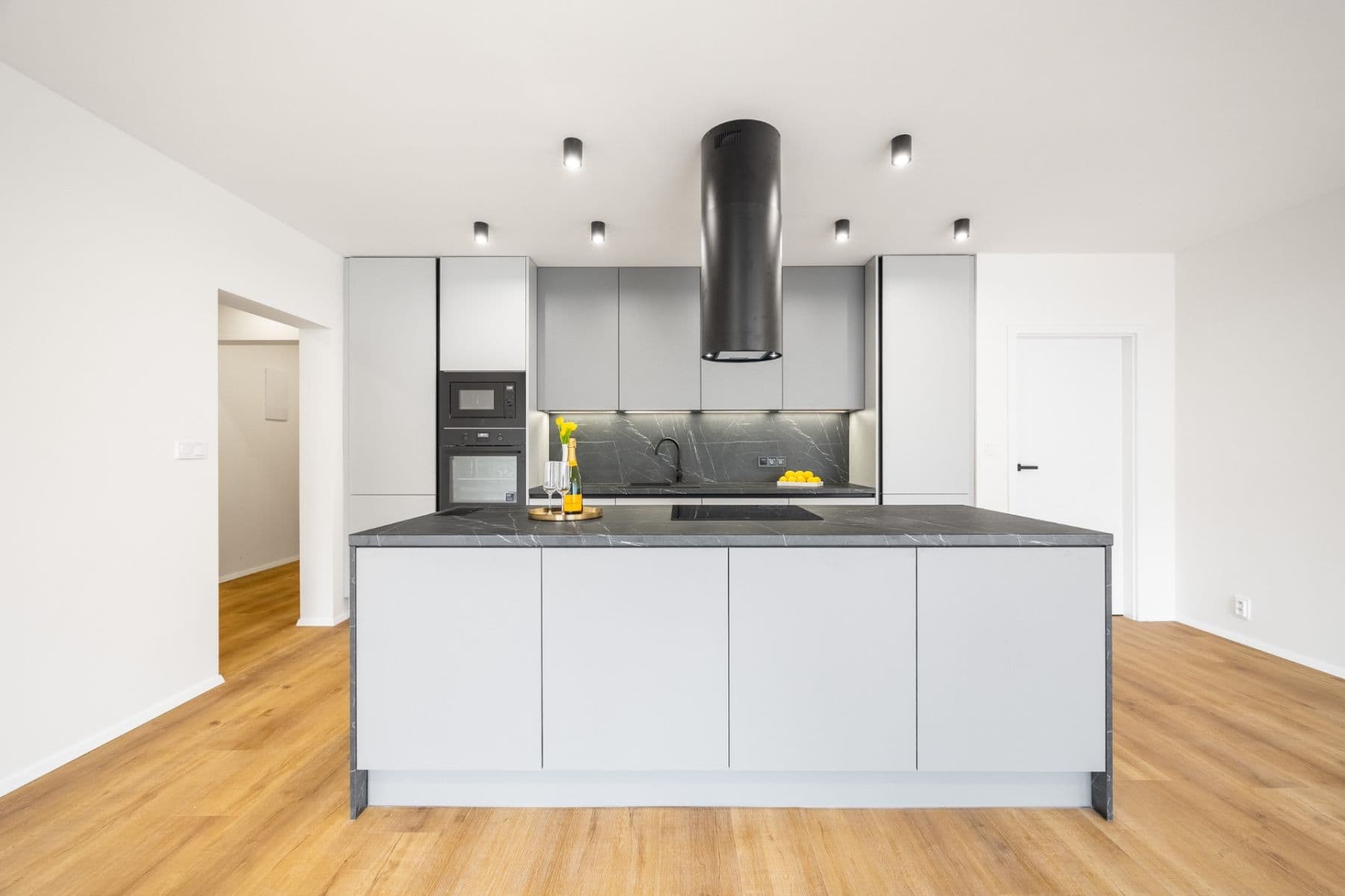 Prodej bytu 4+kk 111 m², Velká skála, Praha, Praha Prodej bytu 4+kk 111 m², Velká skála, Praha, Praha