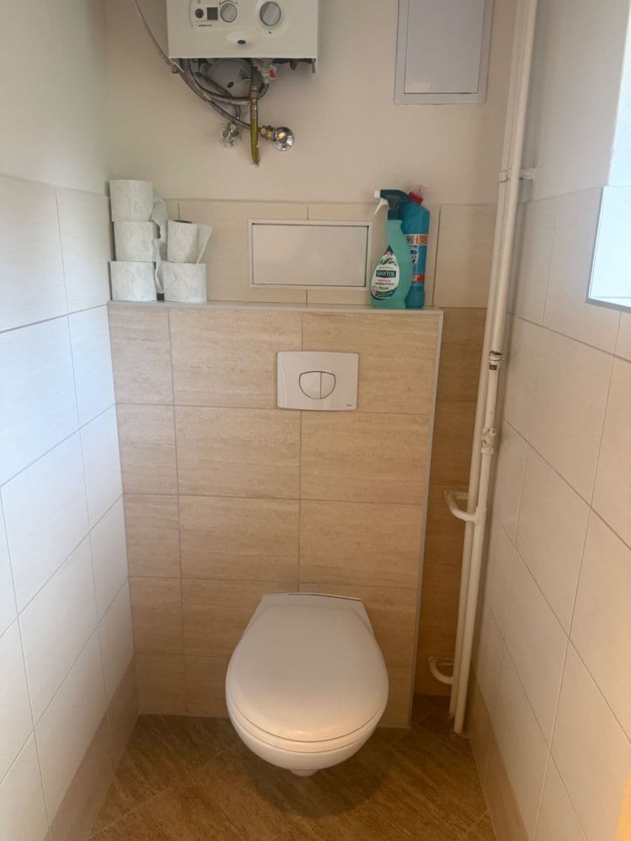 Pronájem bytu 3+1 68 m², Horňátecká, Praha, Praha Pronájem bytu 3+1 68 m², Horňátecká, Praha, Praha