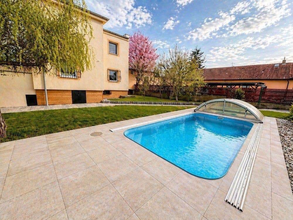 Prodej domu 165 m², pozemek 823 m², Vestecká, Vestec, Středočeský kraj Prodej domu 165 m², pozemek 823 m², Vestecká, Vestec, Středočeský kraj