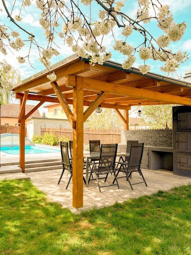 Prodej domu 165 m², pozemek 823 m², Vestecká, Vestec, Středočeský kraj Prodej domu 165 m², pozemek 823 m², Vestecká, Vestec, Středočeský kraj