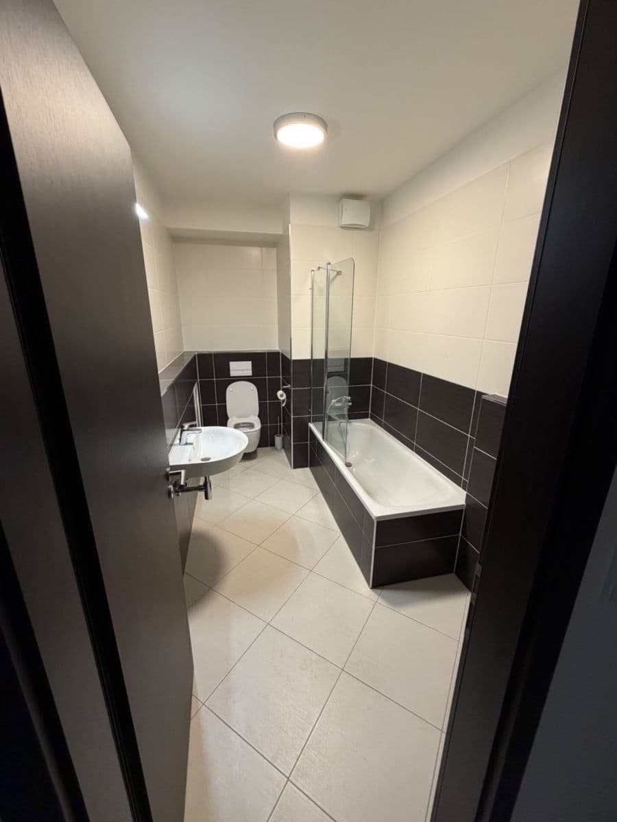 Pronájem bytu 2+kk 53 m², Stočesova, Praha, Praha Pronájem bytu 2+kk 53 m², Stočesova, Praha, Praha