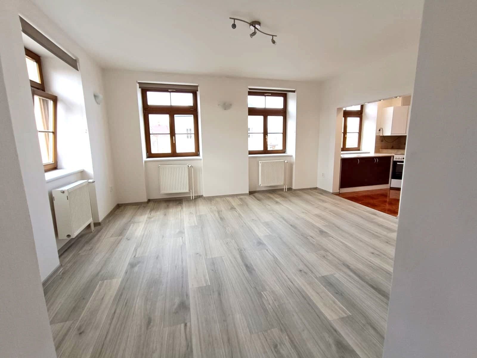 Prodej bytu 3+1 74 m², Dolní Čermná, Pardubický kraj Prodej bytu 3+1 74 m², Dolní Čermná, Pardubický kraj