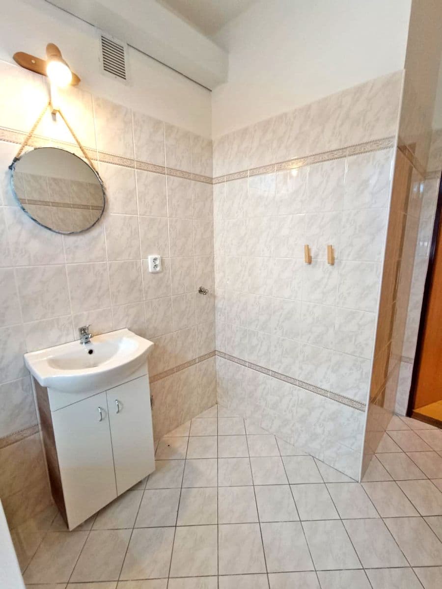Prodej bytu 3+1 74 m², Dolní Čermná, Pardubický kraj Prodej bytu 3+1 74 m², Dolní Čermná, Pardubický kraj