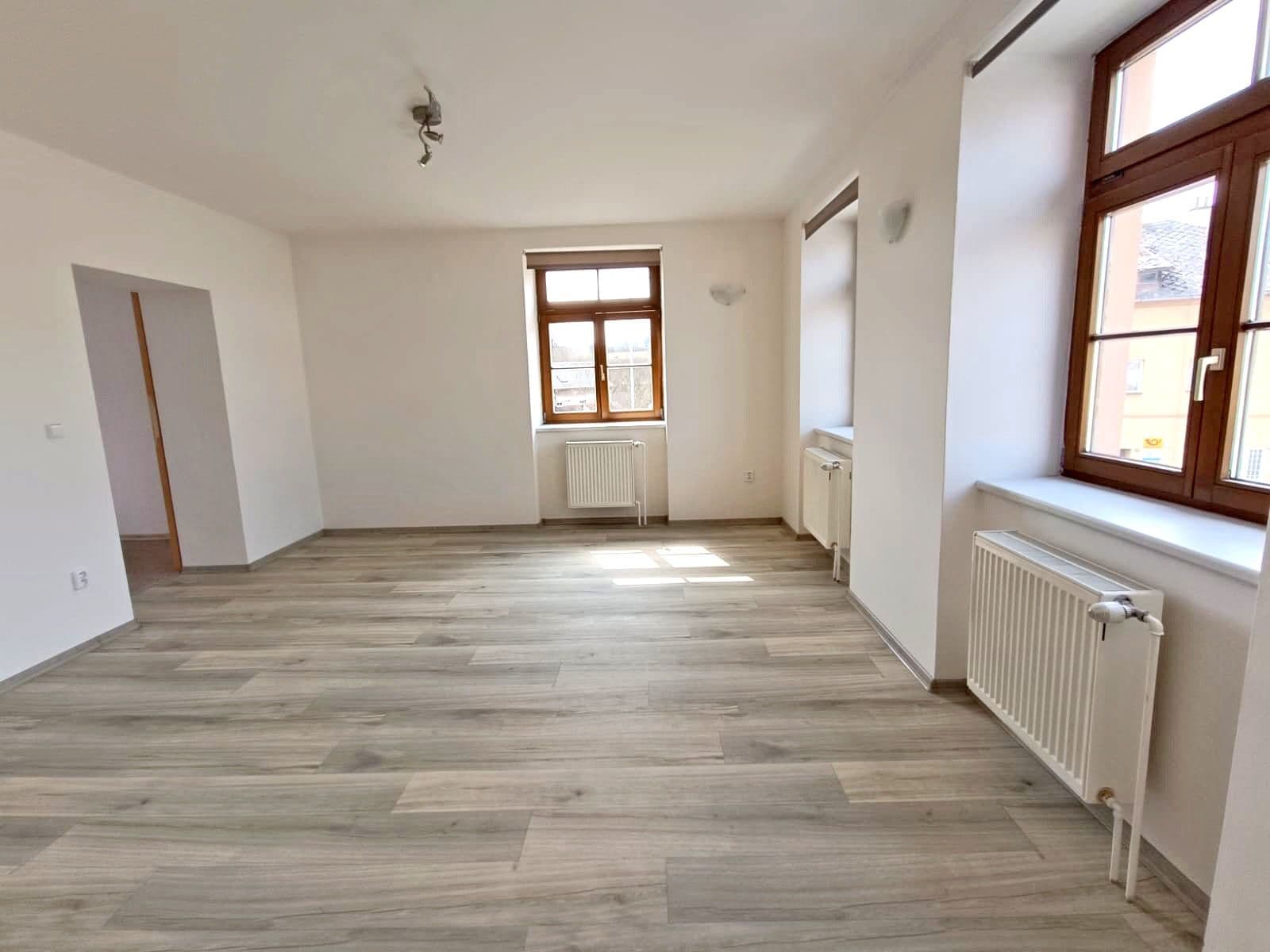 Prodej bytu 3+1 74 m², Dolní Čermná, Pardubický kraj Prodej bytu 3+1 74 m², Dolní Čermná, Pardubický kraj