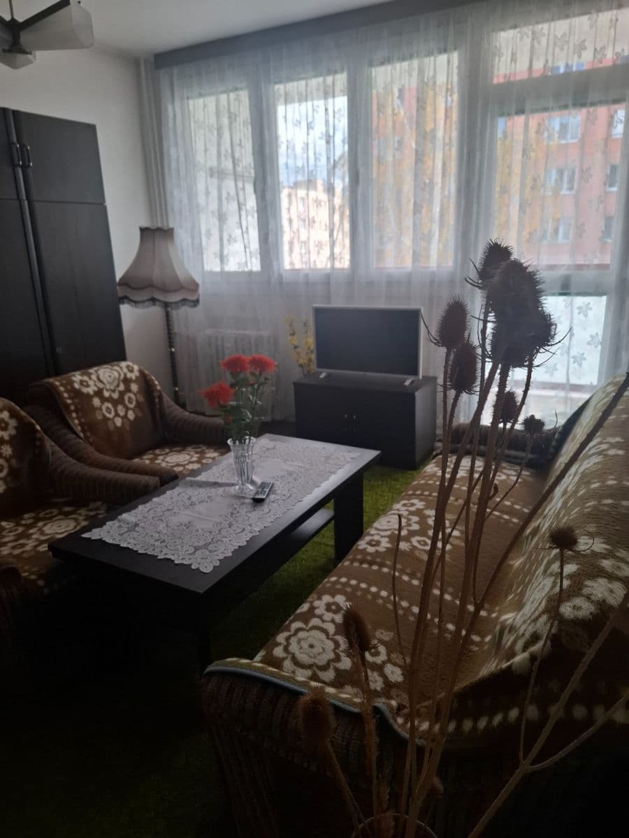 Pronájem bytu 2+1 57 m², Pod Vrchem, Plzeň, Plzeňský kraj Pronájem bytu 2+1 57 m², Pod Vrchem, Plzeň, Plzeňský kraj