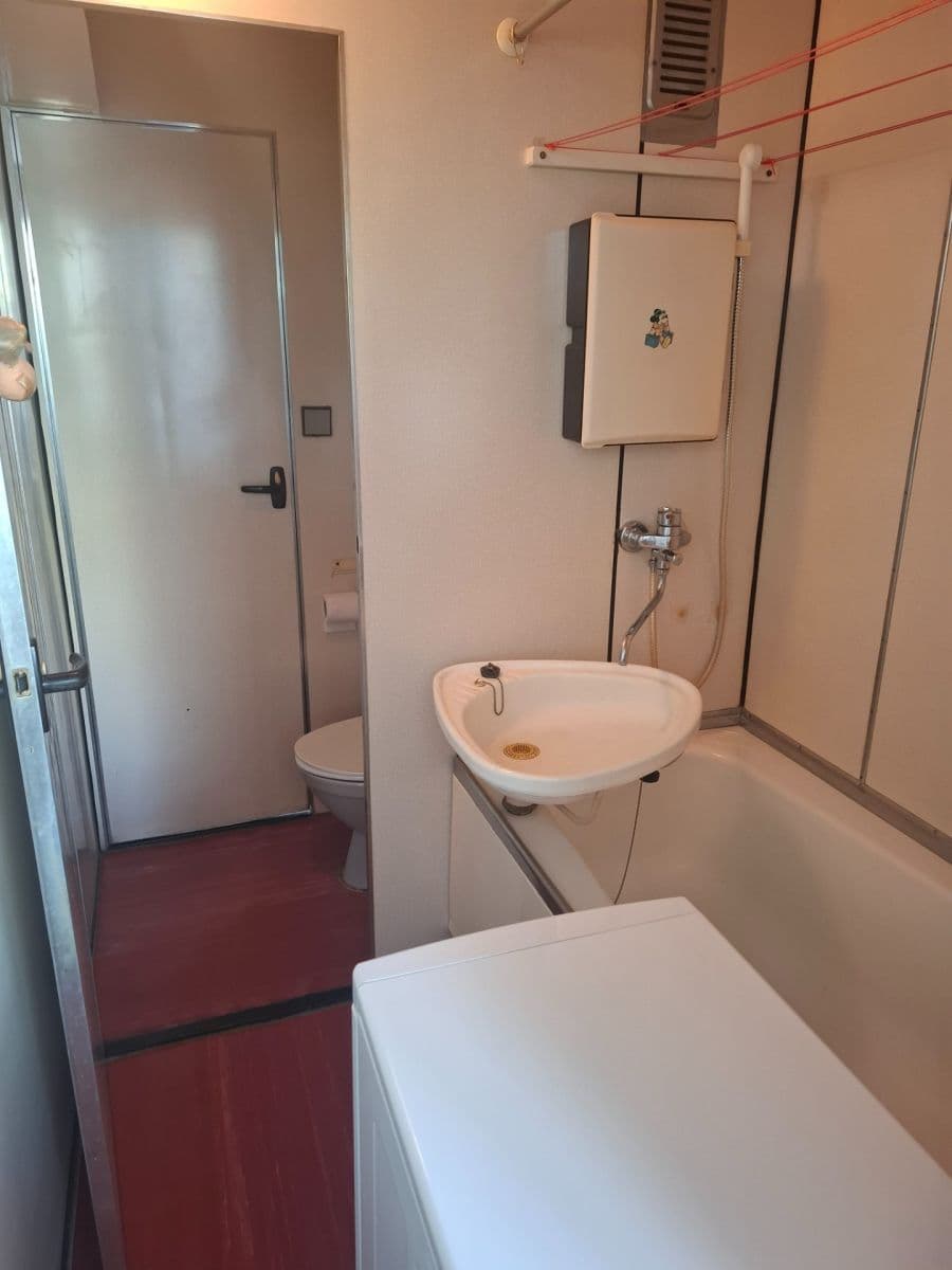 Pronájem bytu 2+1 57 m², Pod Vrchem, Plzeň, Plzeňský kraj Pronájem bytu 2+1 57 m², Pod Vrchem, Plzeň, Plzeňský kraj