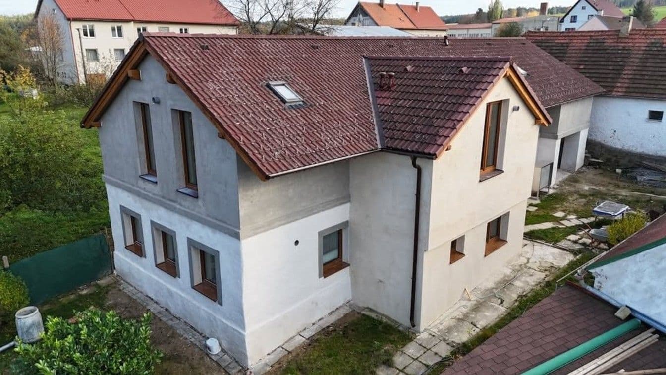 Prodej domu 210 m², pozemek 1.192 m², Albrechtice nad Vltavou, Jihočeský kraj Prodej domu 210 m², pozemek 1.192 m², Albrechtice nad Vltavou, Jihočeský kraj