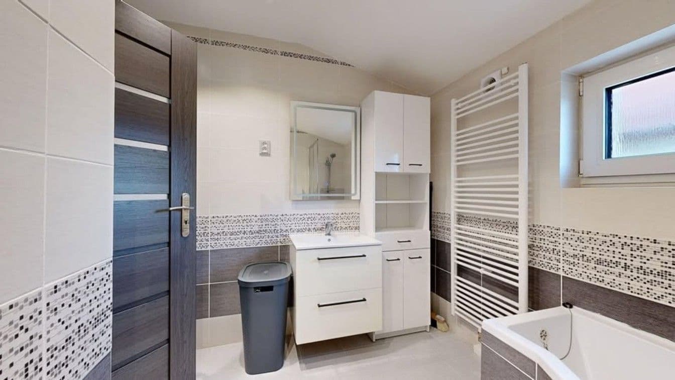 Prodej domu 210 m², pozemek 1.192 m², Albrechtice nad Vltavou, Jihočeský kraj Prodej domu 210 m², pozemek 1.192 m², Albrechtice nad Vltavou, Jihočeský kraj